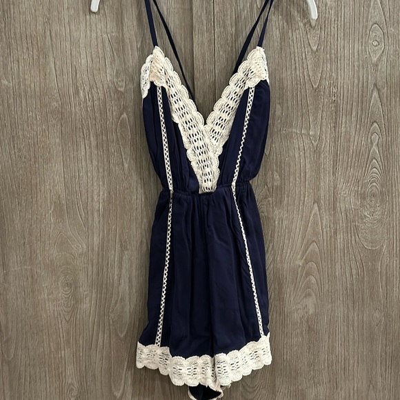 Chelsea & Violet Romper - Picture 1 of 6